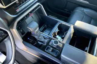 Toyota Tundra 2024 4x4 SR5 4p Puerta CrewMax Cabina Pickup SB