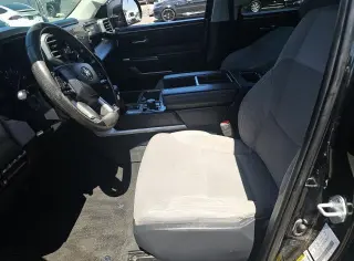 Toyota Tundra 2023 4x4 SR5 4dr CrewMax Cab Pickup SB