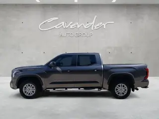 Toyota Tundra 2024 4x4 SR5 4dr CrewMax Cab Pickup SB