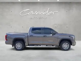 Toyota Tundra 2024 4x4 SR5 4dr CrewMax Cab Pickup SB