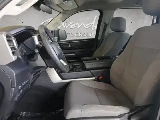 Toyota Tundra 2024 4x4 SR5 4dr CrewMax Cab Pickup SB