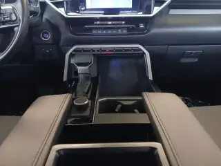Toyota Tundra 2024 4x4 SR5 4dr CrewMax Cab Pickup SB
