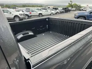 Toyota Tundra 2025 4x4 SR 4dr CrewMax Cab Pickup SB