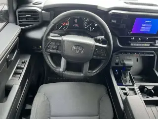 Toyota Tundra 2025 4x4 SR 4dr CrewMax Cab Pickup SB