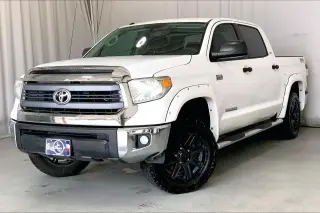 Toyota Tundra 2014 4x2 SR5 4dr CrewMax Cab Pickup SB (5.7L V8)