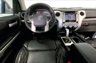 Toyota Tundra 2014 4x2 SR5 4dr CrewMax Cab Pickup SB (5.7L V8)
