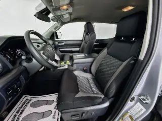 Toyota Tundra 2018 4x4 SR5 4dr CrewMax Cab Pickup SB (5.7L V8)