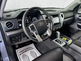 Toyota Tundra 2018 4x4 SR5 4dr CrewMax Cab Pickup SB (5.7L V8)