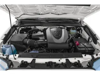 Toyota Tacoma 2021 4x2 TRD Off-Road 4puertas Doble Cabina 5.0 pies SB