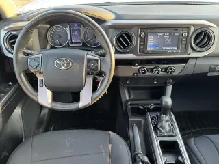 Toyota Tacoma 2017 4x2 TRD Off-Road 4p Doble Cabina Doble 5.0 ft SB