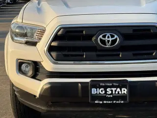 Toyota Tacoma 2017 4x2 TRD Off-Road 4p Doble Cabina Doble 5.0 ft SB