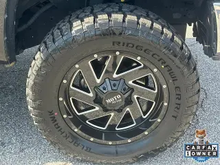 Toyota Tundra 2017 4x4 1794 Edición 4dr CrewMax Cab Pickup SB (5.7L V8 FFV)