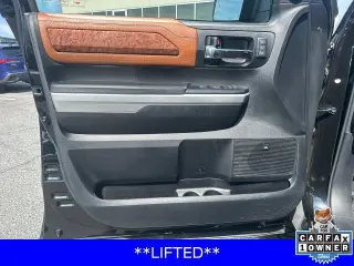 Toyota Tundra 2017 4x4 1794 Edición 4dr CrewMax Cab Pickup SB (5.7L V8 FFV)