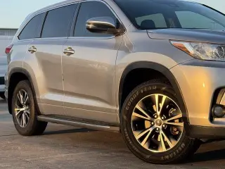 Toyota Highlander 2017 LE 4dr SUV (3.5L V6)