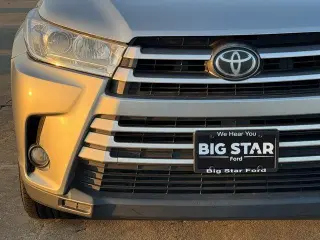 Toyota Highlander 2017 LE 4dr SUV (3.5L V6)