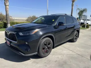 Toyota Highlander 2022 LE 4dr SUV