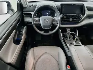 Toyota Highlander 2021 Limited 4dr SUV