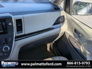 Toyota Sienna 2016 XLE 7-Pasajeros Asiento Automático de Acceso Mini-Van 4p