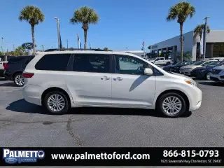 Toyota Sienna 2016 XLE 7-Pasajeros Asiento Automático de Acceso Mini-Van 4p