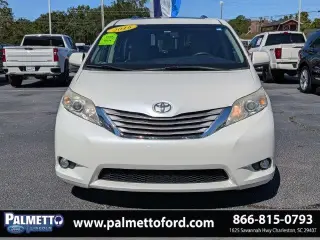 Toyota Sienna 2016 XLE 7-Pasajeros Asiento Automático de Acceso Mini-Van 4p