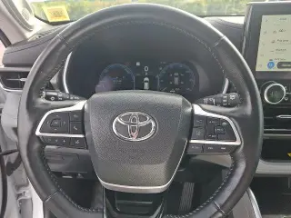 Toyota Highlander Hybrid 2023 AWD Limited 4dr SUV