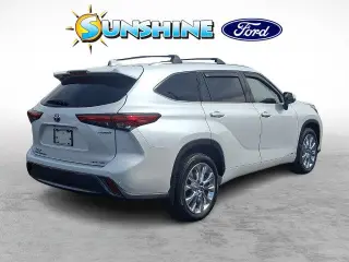 Toyota Highlander Hybrid 2023 AWD Limited 4dr SUV