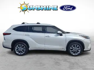 Toyota Highlander Hybrid 2023 AWD Limited 4dr SUV