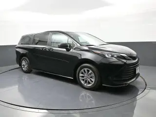 Toyota Sienna 2024 AWD LE 8-Pasajeros 4dr Mini-Van