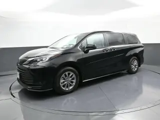 Toyota Sienna 2024 AWD LE 8-Pasajeros 4dr Mini-Van