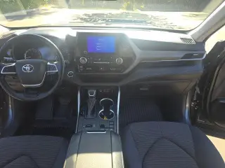 Toyota Highlander 2023 LE SUV de 4 puertas