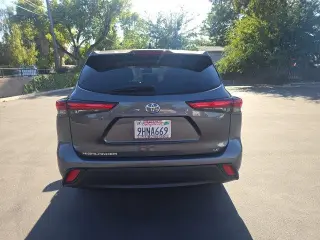 Toyota Highlander 2023 LE SUV de 4 puertas