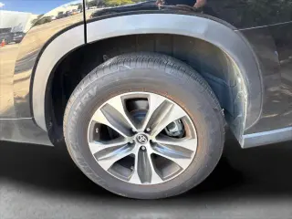 Toyota Highlander 2023 XLE 4p SUV