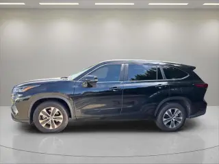 Toyota Highlander 2023 XLE 4p SUV