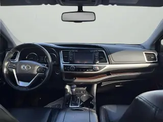 Toyota Highlander 2015 AWD XLE 4dr SUV