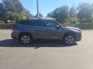 Toyota Highlander Hybrid 2021 XLE 4p SUV