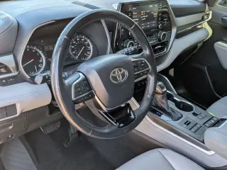 Toyota Highlander 2021 AWD XLE SUV 4 puertas