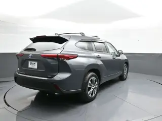Toyota Highlander Híbrido 2022 AWD XLE 4p SUV