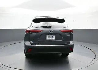 Toyota Highlander Híbrido 2022 AWD XLE 4p SUV