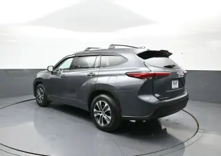 Toyota Highlander Híbrido 2022 AWD XLE 4p SUV