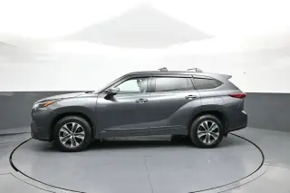 Toyota Highlander Híbrido 2022 AWD XLE 4p SUV