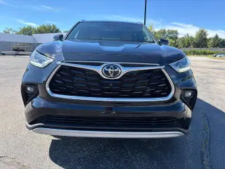 Toyota Highlander 2021 AWD Platinum 4dr SUV