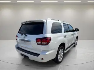 Toyota Sequoia 2018 4x4 Platinum SUV de 4 puertas