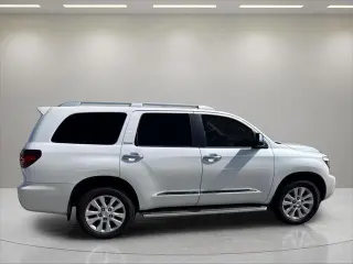 Toyota Sequoia 2018 4x4 Platinum SUV de 4 puertas