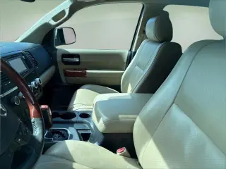Toyota Sequoia 2018 4x4 Platinum SUV de 4 puertas