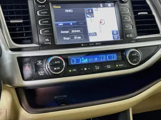 Toyota Highlander 2016 AWD Limited 4dr SUV