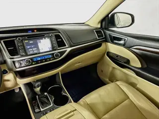 Toyota Highlander 2016 AWD Limited 4dr SUV