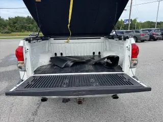 Toyota Tundra 2007 Limited 4p CrewMax Cab SB (5.7L V8)