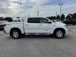Toyota Tundra 2007 Limited 4p CrewMax Cab SB (5.7L V8)