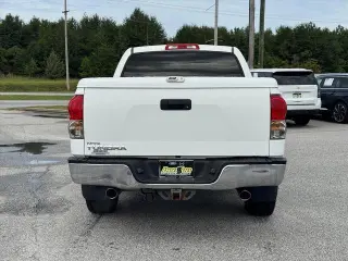 Toyota Tundra 2007 Limited 4p CrewMax Cab SB (5.7L V8)