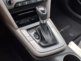 Hyundai ELANTRA 2018 Edición de Valor 4p Sedán (EE. UU.)